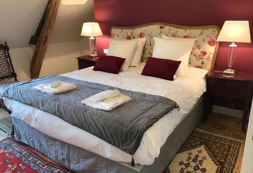 غرفة قياسية مزوَّدة بشُرفة, Chateau Vary