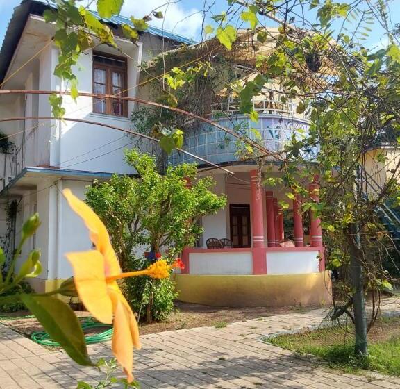 Quarto Quádruplo Estandar, Johnson S Homestay   Ecohouseboat