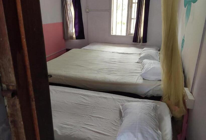 Quarto Familiar Deluxe, Johnson S Homestay   Ecohouseboat