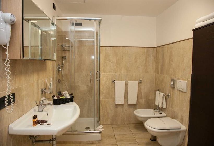 اتاق استاندارد, 4 Spa Resort