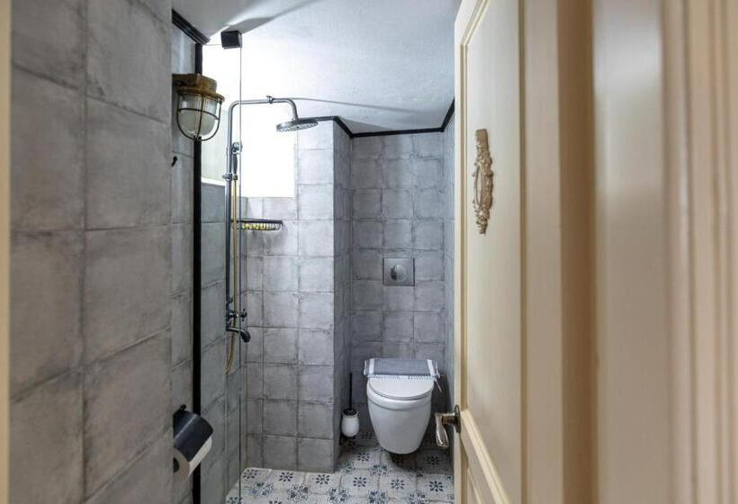 Трехместный Номер Deluxe, Galaxa Mansion
