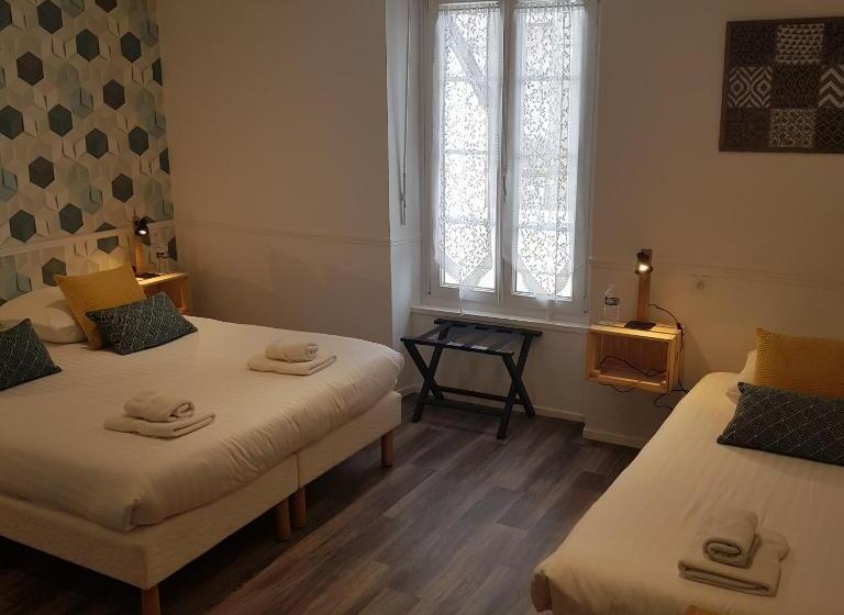 Номер Стандарт Трехместный, Hôtel Restaurant Le Mulberry Arromanches
