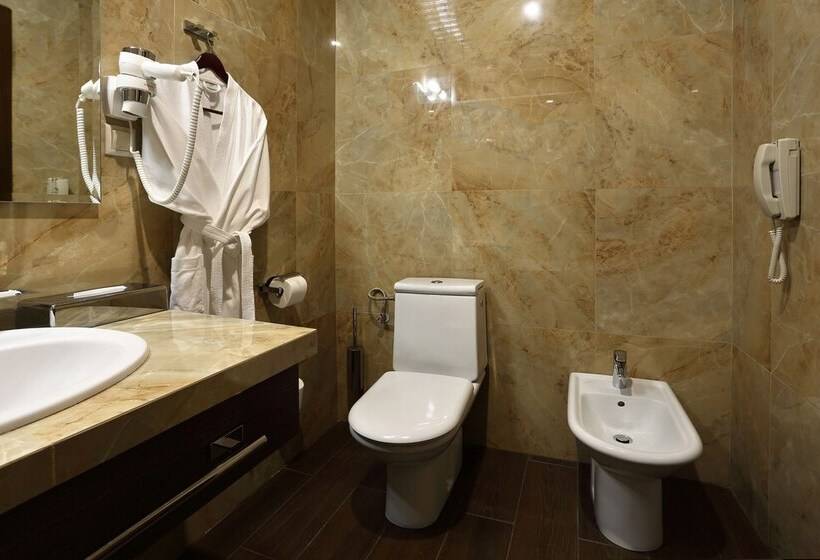 اتاق سوپریور, Ostrova Spa