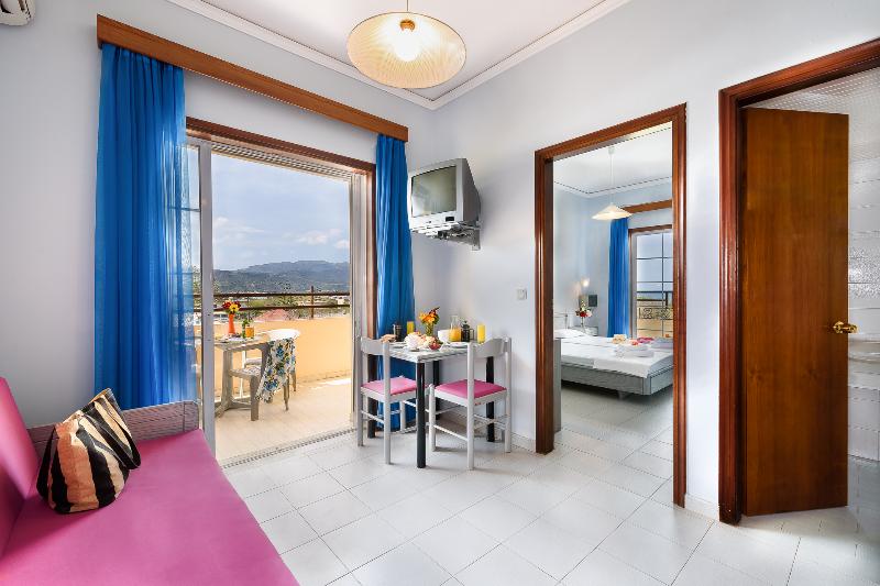 스탠다드 스튜디오, Louladakis Apartments