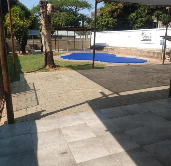 اتاق استاندارد یک نفره, Liam Travel Inn