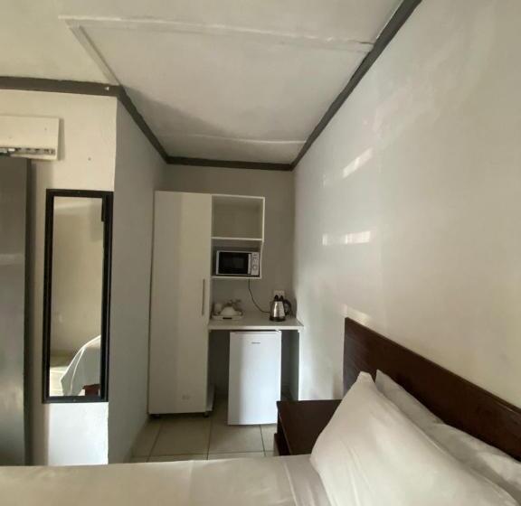 اتاق استاندارد, Liam Travel Inn