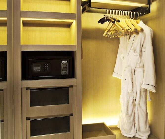 Номер Deluxe, The East Hotel Hangzhou