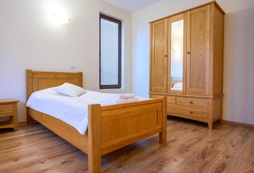 Апартаменты 2 Спальни, Parklands Hotel & Pool