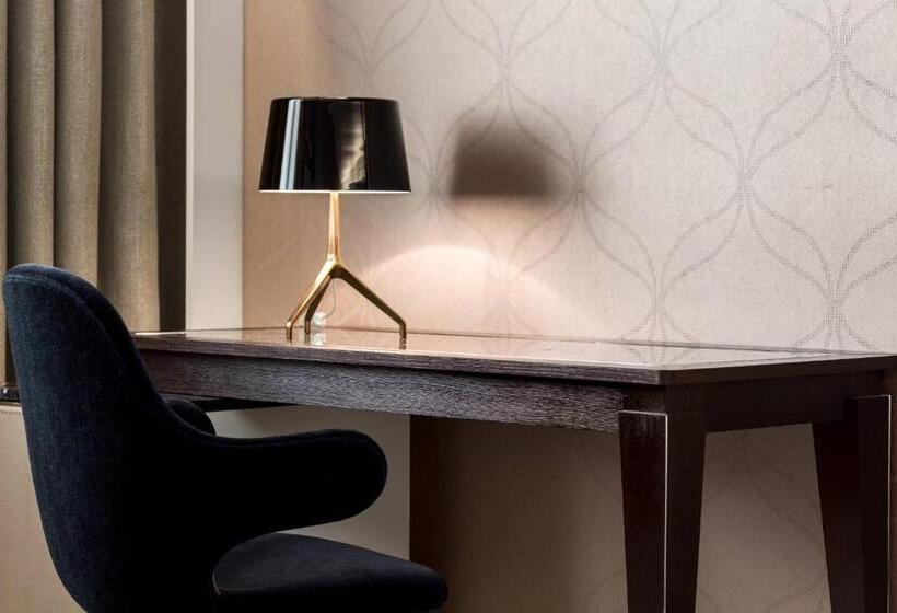 Номер Superior Вид на Город, Ac Hotel Paris Porte Maillot By Marriott