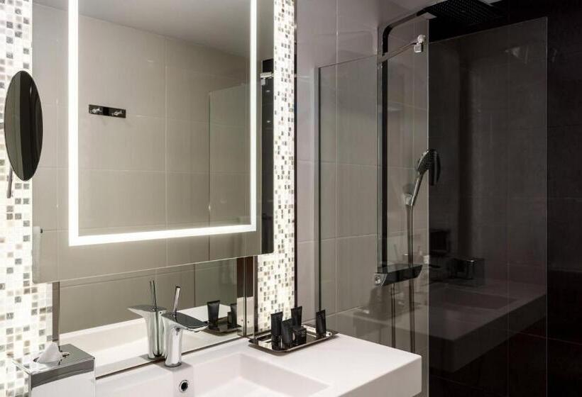 Семейный Номер Престиж, Ac Hotel Paris Porte Maillot By Marriott