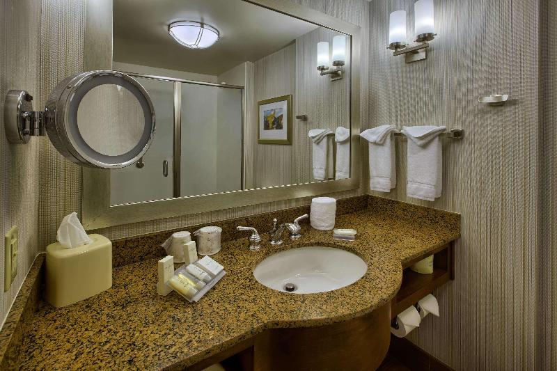 Номер Престиж, Ac Hotel Paris Porte Maillot By Marriott