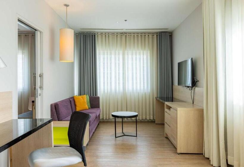 Полулюкс, Park Inn By Radisson Davao