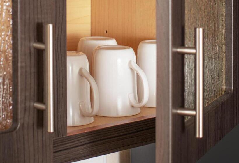 Люкс Кровать Кинг, Candlewood Suites Bellevue By Ihg