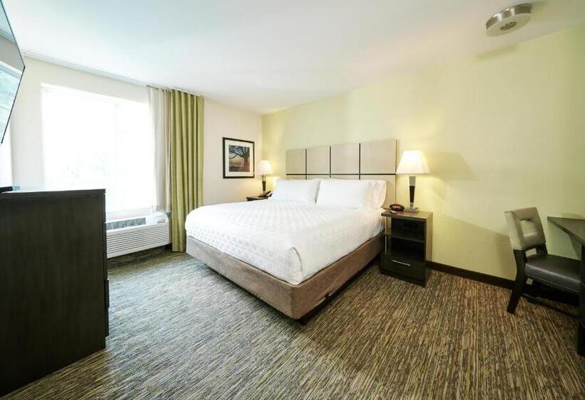 身障者適用スイートルーム, Candlewood Suites Midland, An Ihg