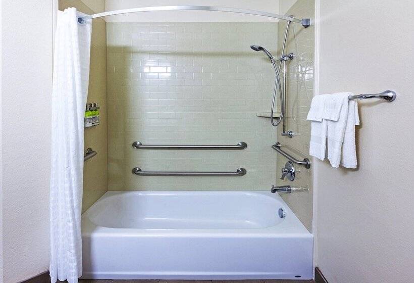 身障者適用スイートルーム, Candlewood Suites Midland, An Ihg