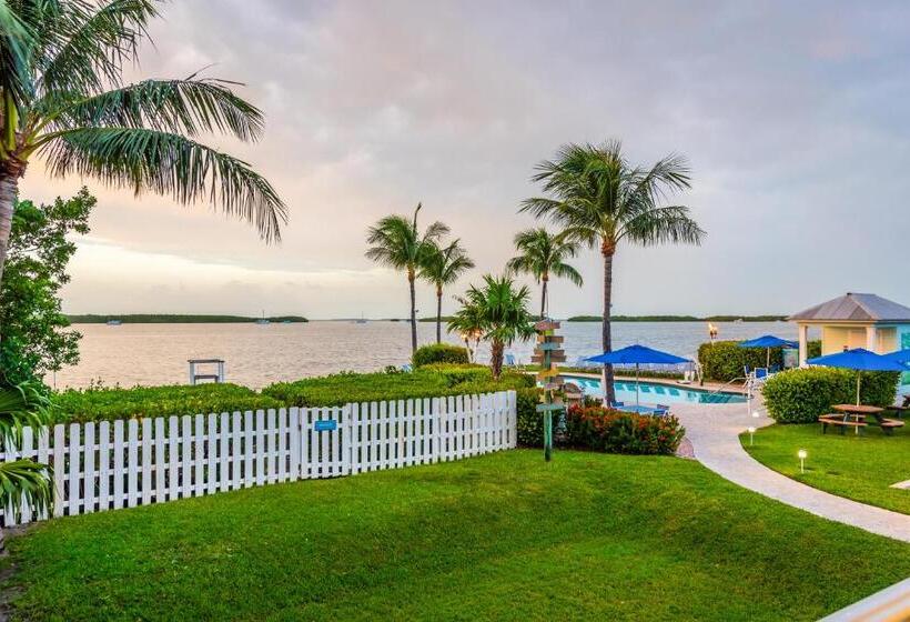스탠다드 룸 킹사이즈 침대, Islander Bayside Villas & Boatslips
