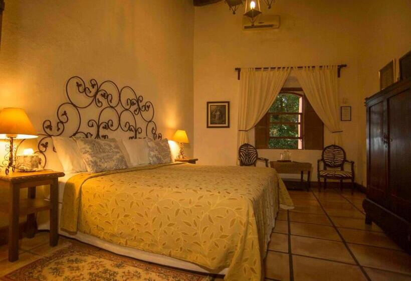 اتاق استاندارد با تخت بزرگ, Los Almendros De San Lorenzo