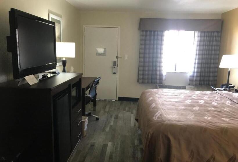 Quarto Estandar Cama King para Deficientes Físicos, Quality Inn & Suites Near Downtown Mesa