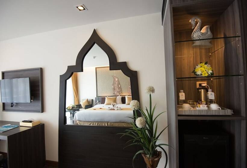 디럭스 룸, The Beach Heights Resort Sha Plus