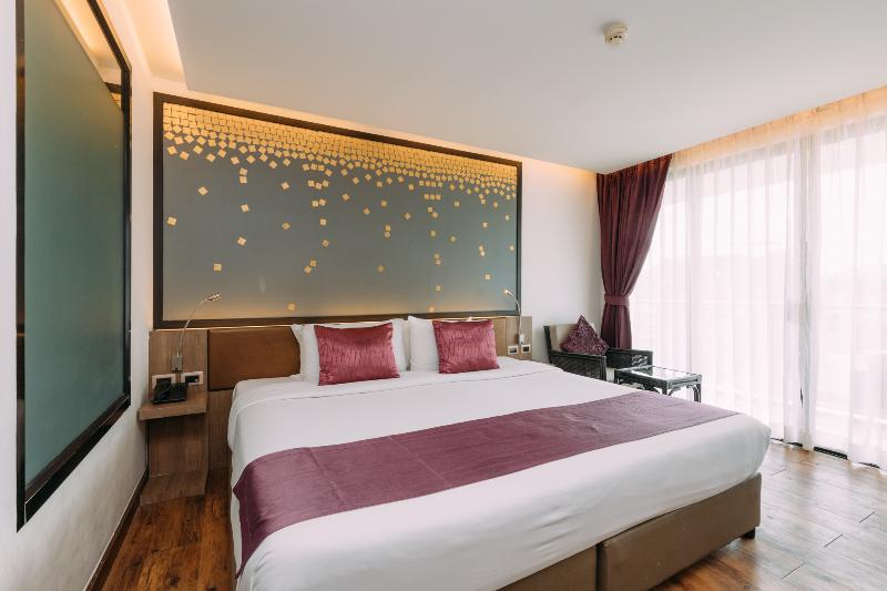 Quarto Deluxe Vista Piscina, The Beach Heights Resort Sha Plus