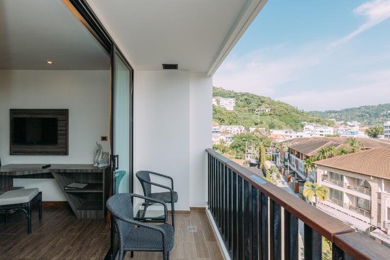 디럭스 룸, The Beach Heights Resort Sha Plus