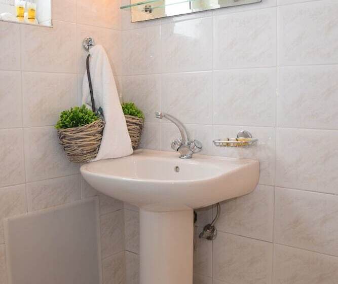 اتاق اساندارد با چشم‌انداز جانبی به دریا, The Noverian Antama Organic Beach Resort Chania