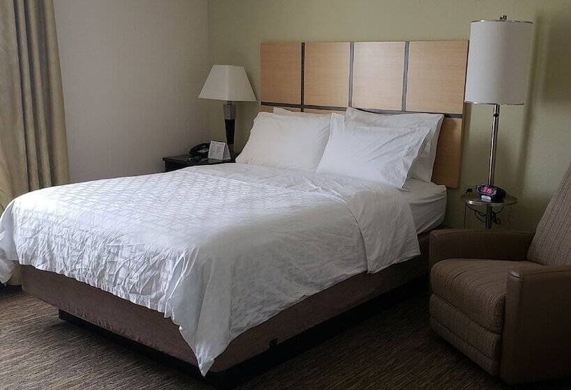 Студия Стандарт Двуспальная Кровать, Candlewood Suites Woodward, An Ihg