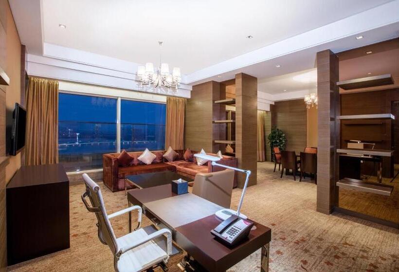 带2个卧室的套房, Crowne Plaza Nanjing Jiangning, An Ihg