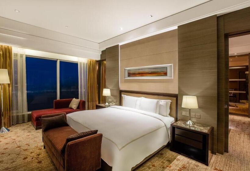 带2个卧室的套房, Crowne Plaza Nanjing Jiangning, An Ihg