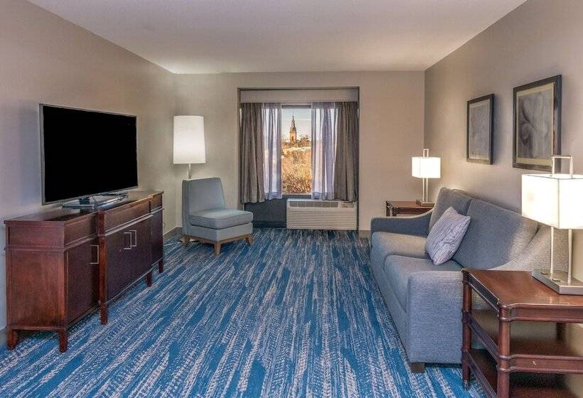 스탠다드 룸 더블 침대 2개, Doubletree By Hilton New Bern Riverfront