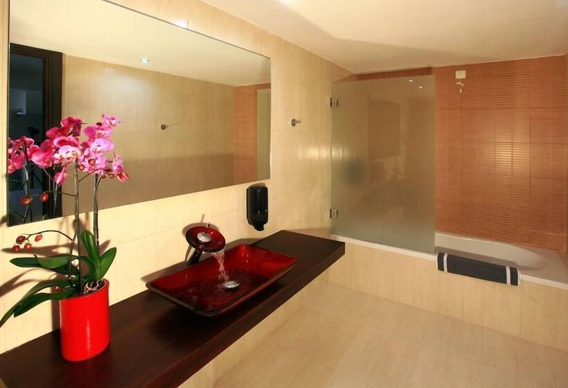 سوییت جونیور اجرایی, Eurohotel Katrin Suites