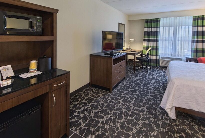 전망 스탠다드 룸 더블 침대, Hilton Garden Inn Charleston Waterfront/downtown