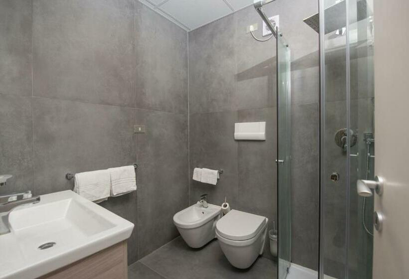 Номер Стандарт, Club Eloro