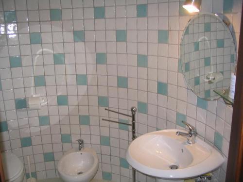 Quarto Triplo Estandar, Elios Residence