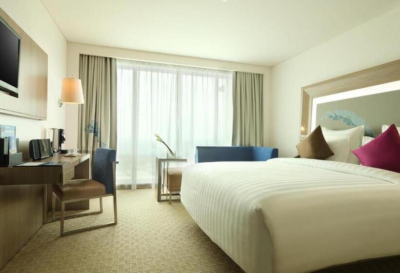 Номер Executive, Novotel Tangerang