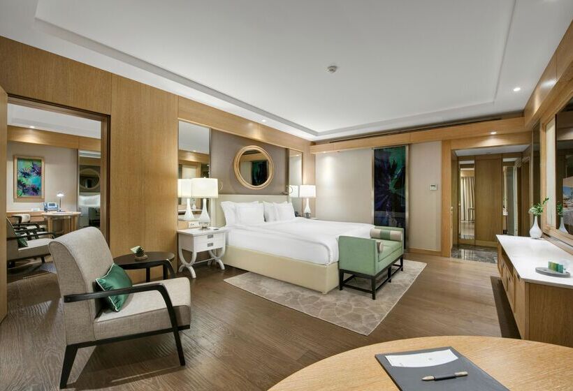家庭间, Regnum Carya