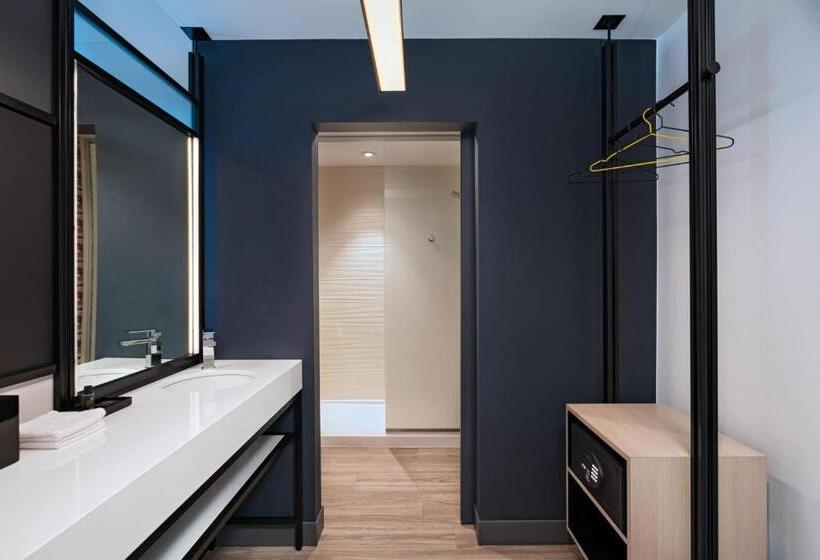 جناح سرير كينج, Aloft Austin Southwest