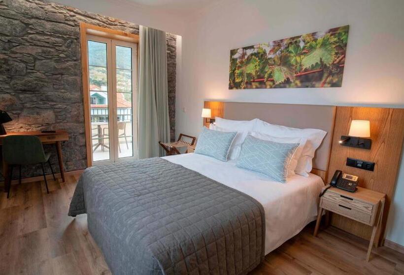 Quarto Deluxe com Sacada, Quinta Vale Vitis