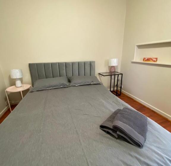 침실 2개 주택, Mitcham Station Home Stay