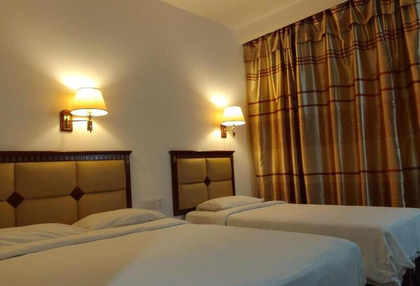디럭스 트리플 룸, Oyo 90464 Borneo Suites