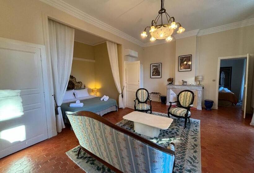 Family Suite, Chateau De Roquelune