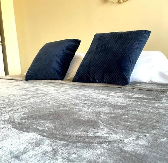 标准三人间, Reef Hostel Manta
