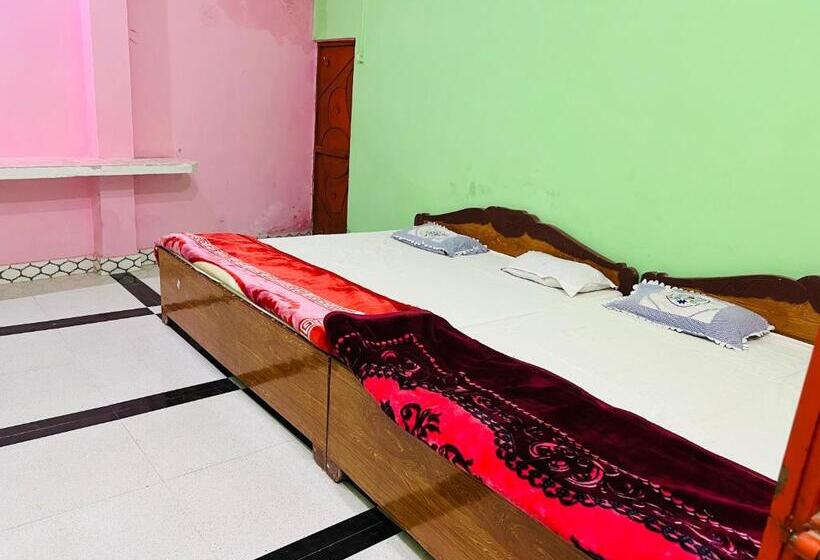 Четырехместный Номер Economy, Shreenathji Haveli