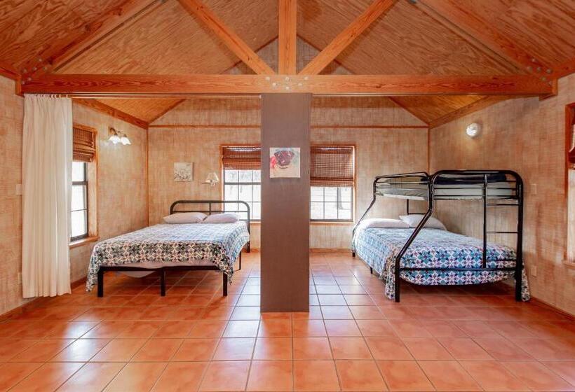 Дом 1 Спальня, Seven Bluff Cabins