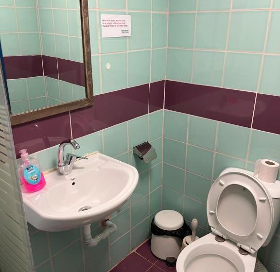 اتاق استاندارد با بالکن, Bethlehem City Hostel