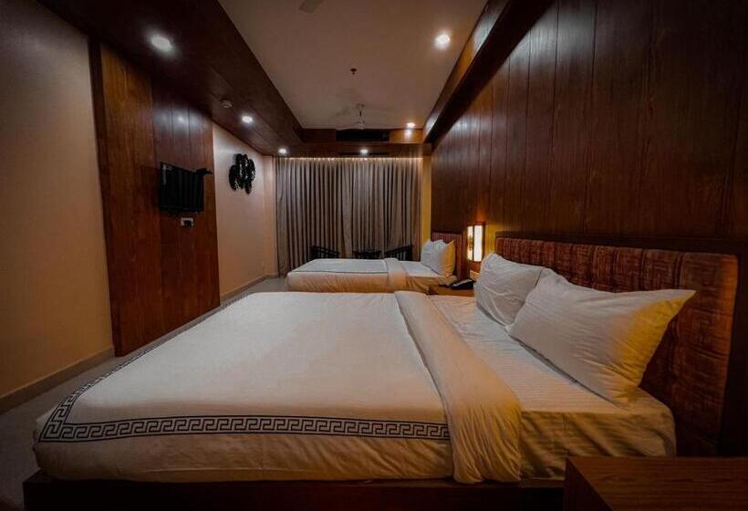 Family Suite, Mansha Palace
