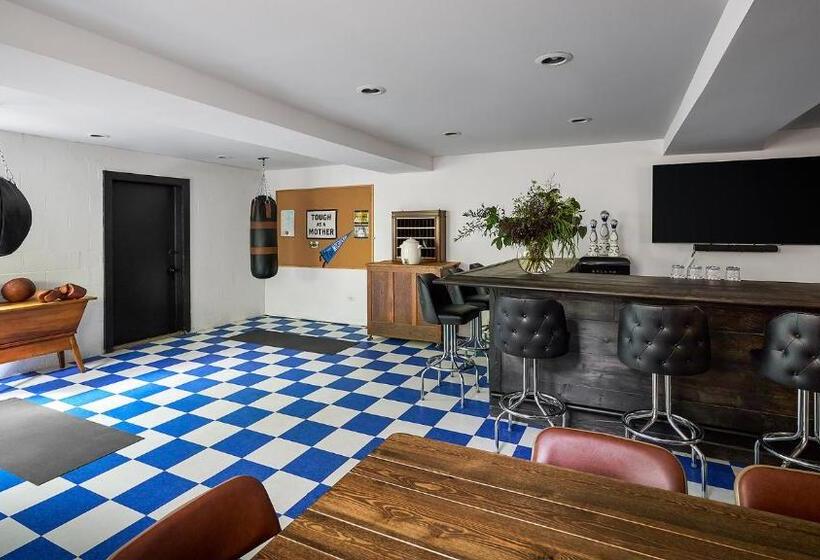 Номер Deluxe Одноместный, The Neighborhood Hotel Grand Beach