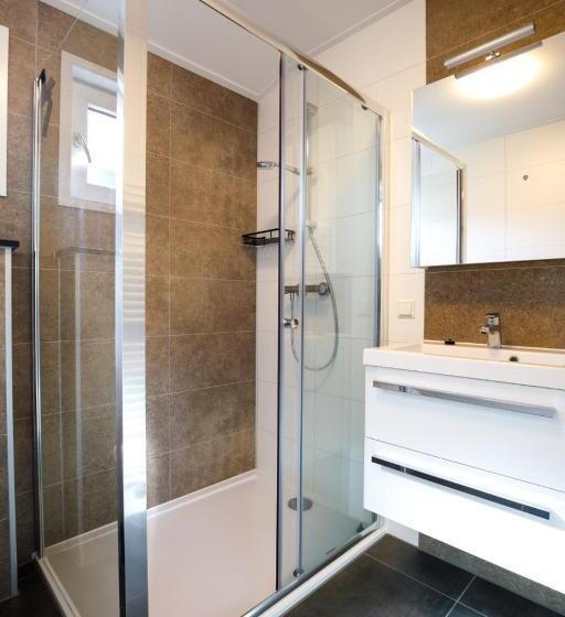 1 Bedroom House, Grenzeloos