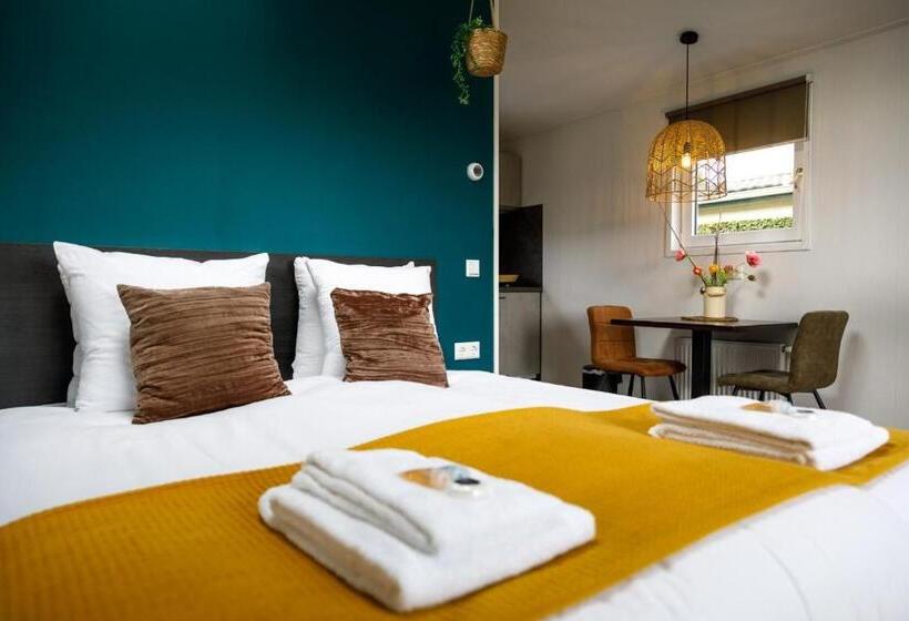 1 Bedroom House, Grenzeloos