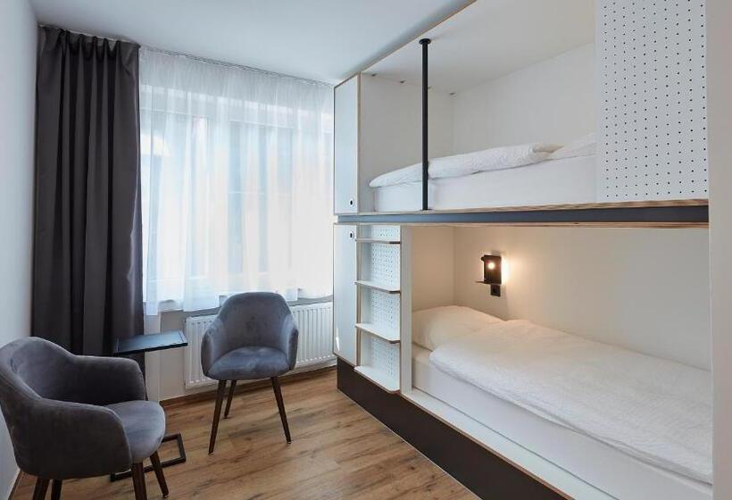 标准间, The Bunk Hostel